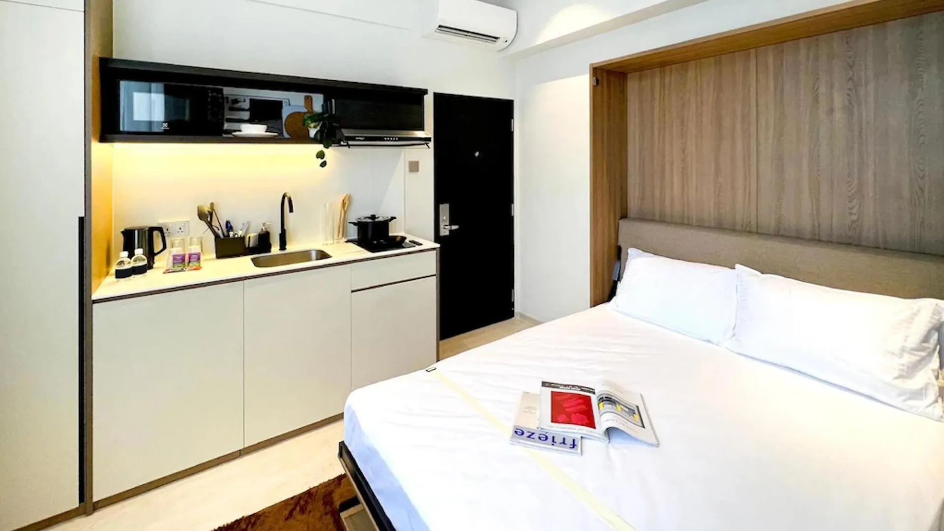 Habyt Studios At Novena Singapur